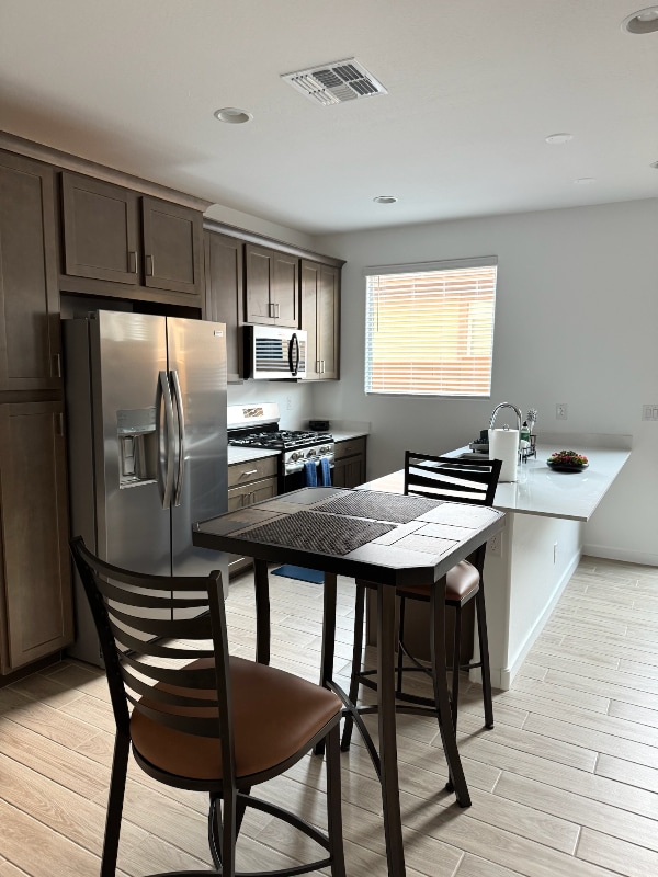 Building Photo - 9526 W Avalon Dr