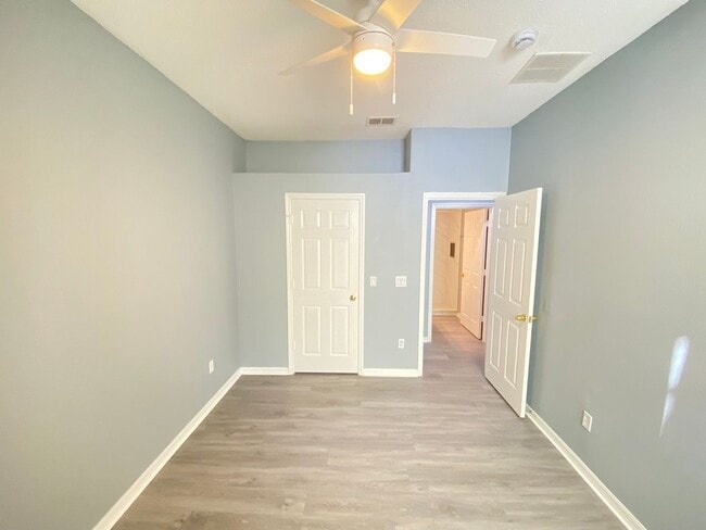 Building Photo - 13431 Meadow Bay Loop