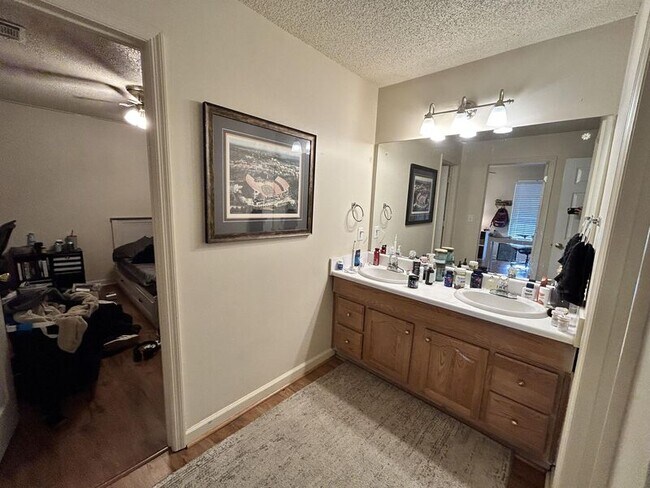 Building Photo - 155 Anderson Hwy