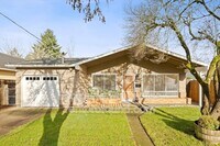 Building Photo - 3539 N Arlington Pl