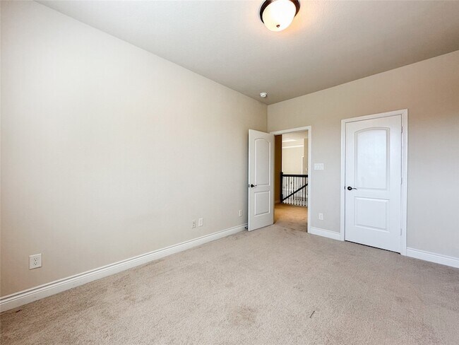 Building Photo - 23 Jonquil Pl