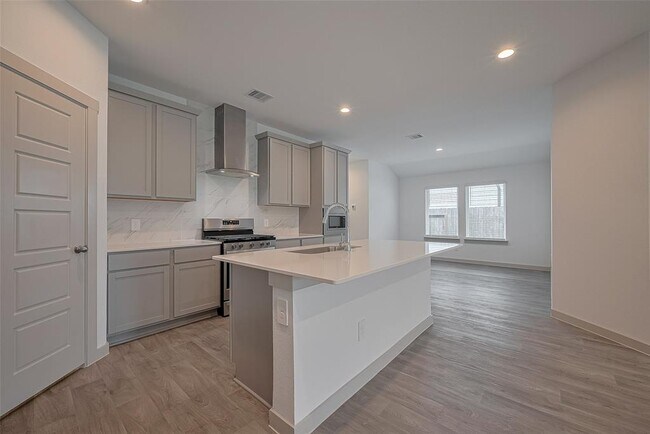 Building Photo - 12715 Basinghall Ln