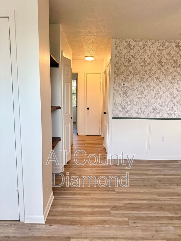 Building Photo - 506 11th St N