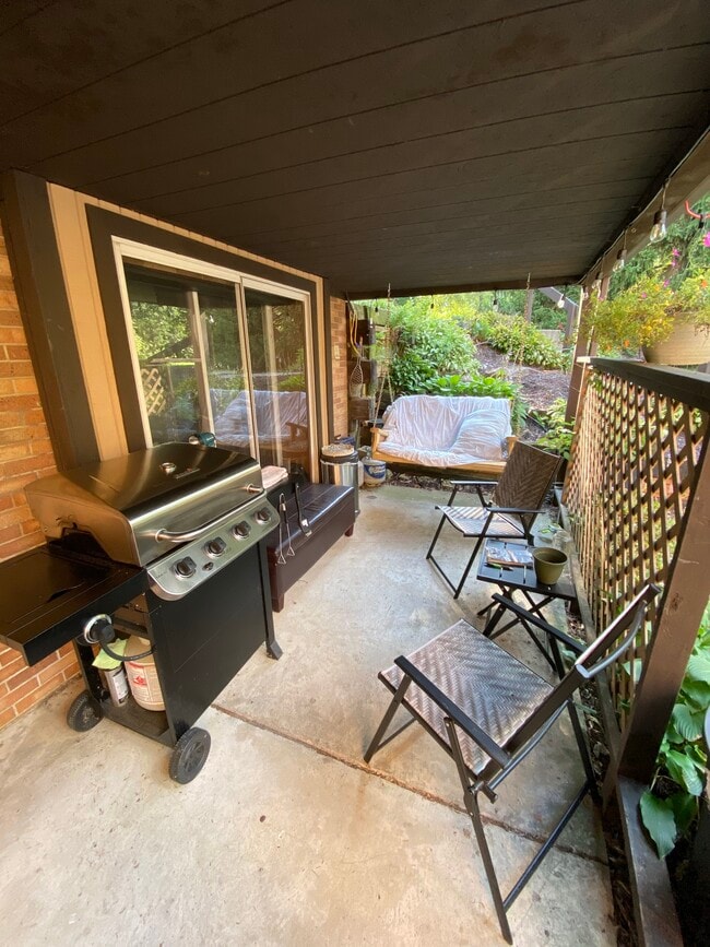 Building Photo - 1829 Duncan Ave