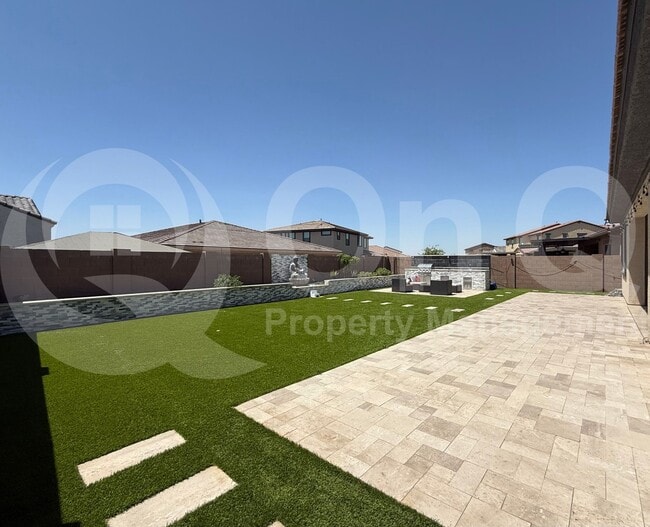Building Photo - 8523 W Palo Verde Dr