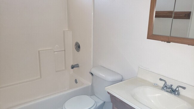 Building Photo - Mesa Del Sol Rental