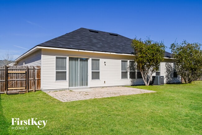 Building Photo - 5184 Johnson Lake Ct