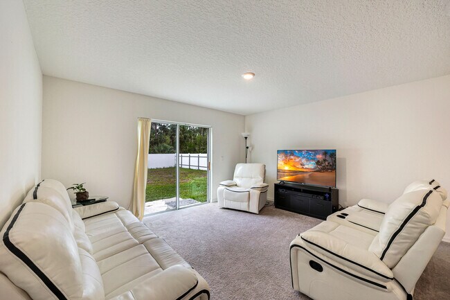 Building Photo - 1316 Gibralter St SW