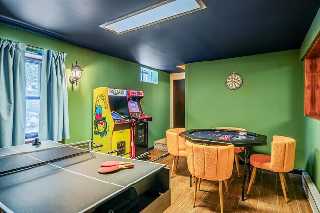 Building Photo - 157 Seminole Trail