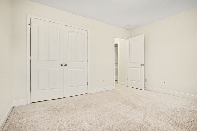 Building Photo - 3BR Like-New Townhome –  Morrisville RTP RDU