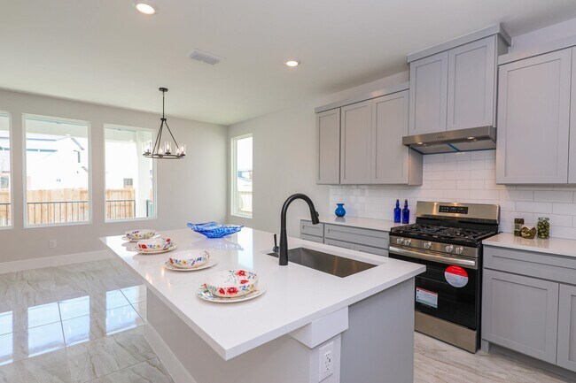 Building Photo - 1008 True Patriot Dr