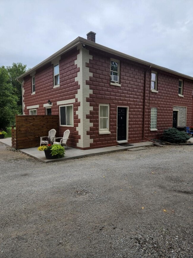 Building Photo - 2840 Goodells Rd