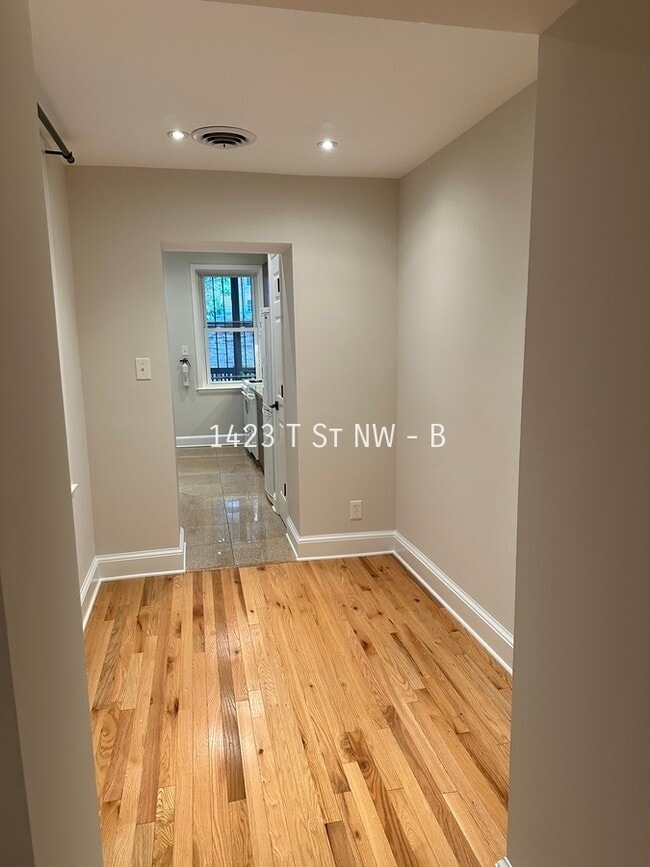 Building Photo - 1423 T St NW