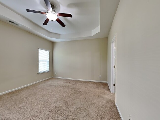 Building Photo - 265 Marsh Creek Dr