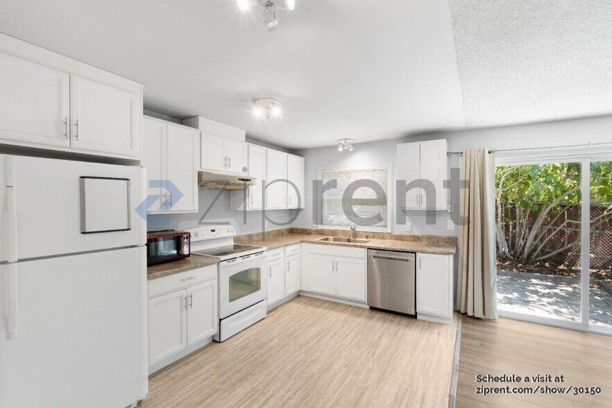 Building Photo - 4430 Silverton Way