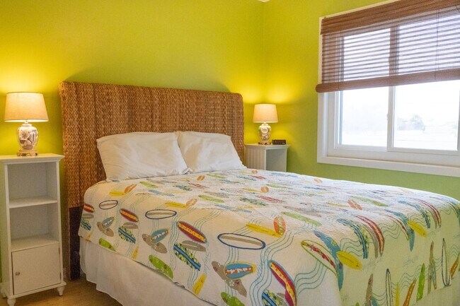 Building Photo - ELEGANT OCEANFRONT OFF-SEASON RENTAL FOR YOUR PERFECT WINTER GETAWAY