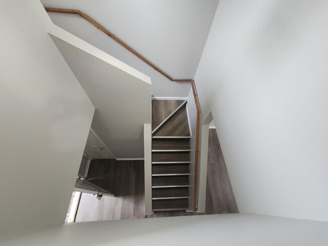 Building Photo - 113 Karen Ct