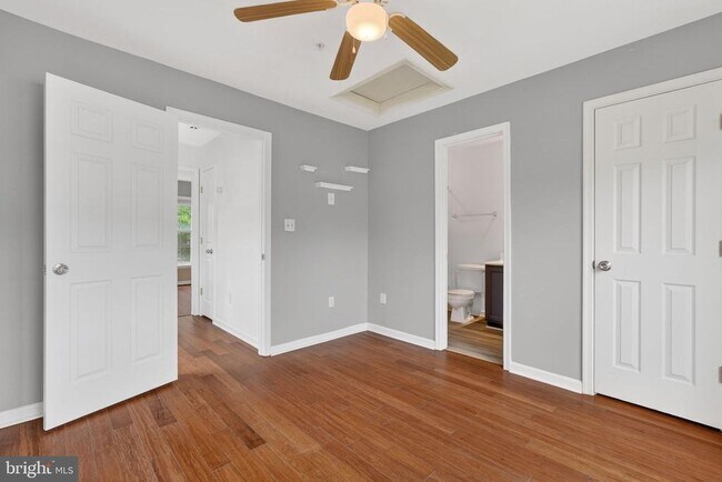 Building Photo - 13810 Fareham Ln