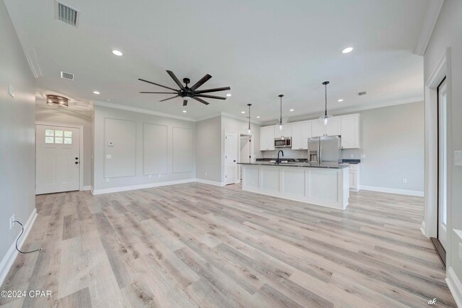 Building Photo - 4447 Huckleberry Ln
