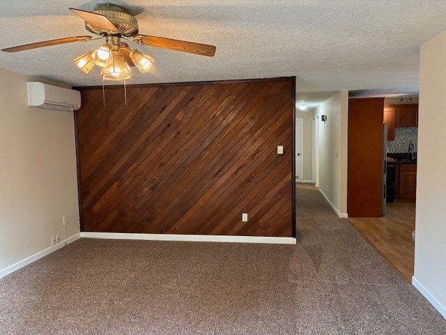 Building Photo - 7007 SE Cora St