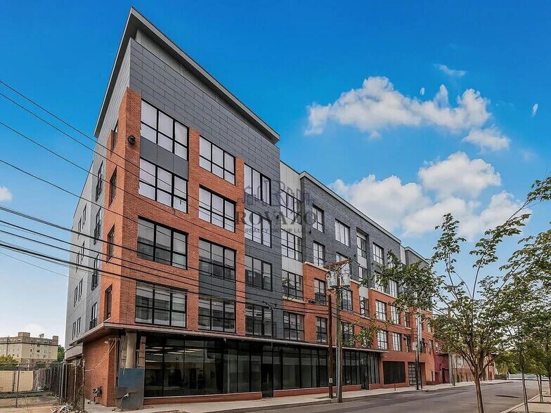 Building Photo - 19 Livingston St