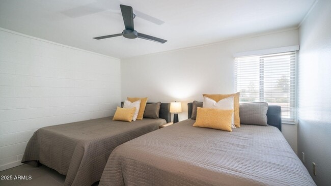 Building Photo - 4201 E Camelback Rd