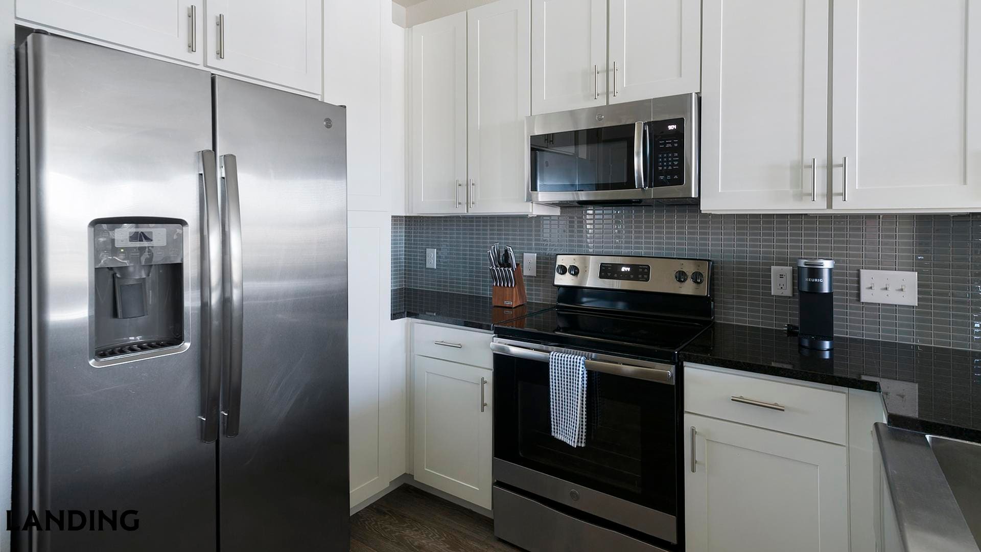 Building Photo - 300 Enclave Dr