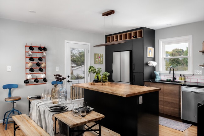 Primary Photo - 4939 17th Rd N