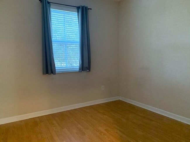 Building Photo - 3507 Shoma Dr