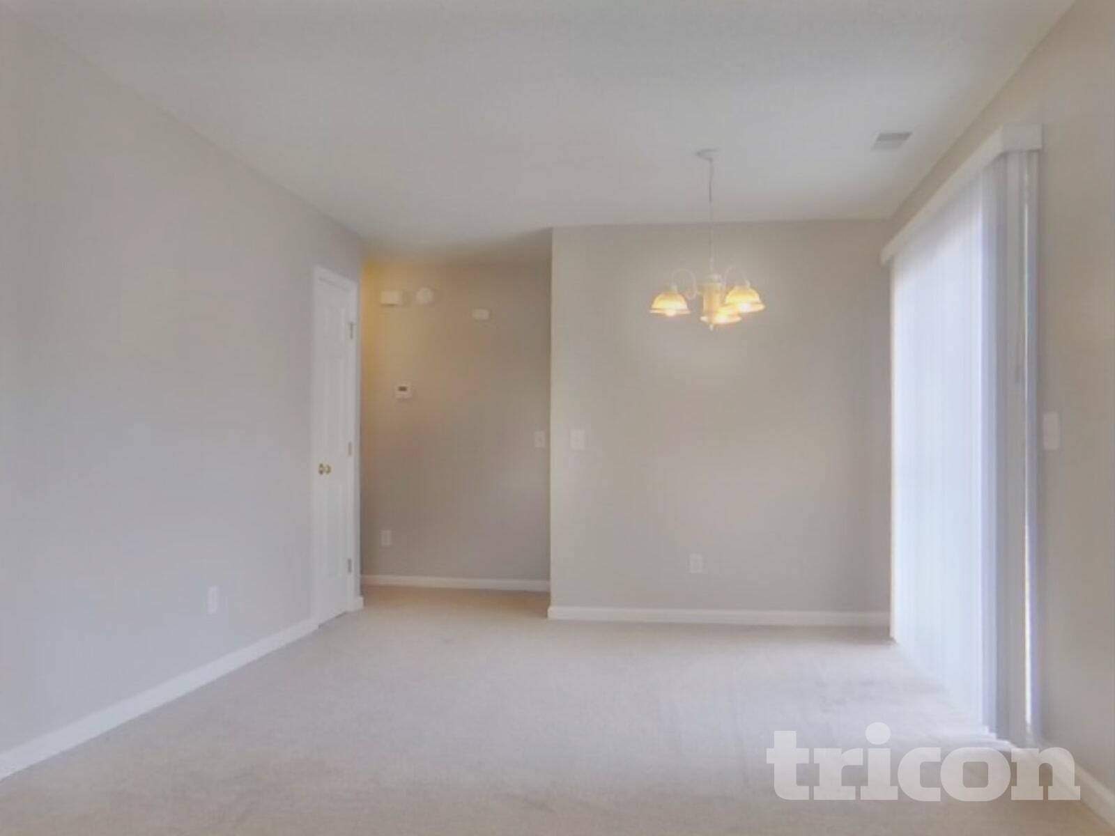 Building Photo - 1306 May Oak Cir