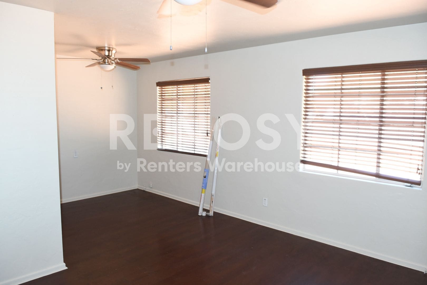 Building Photo - 2145 E Osborn Rd