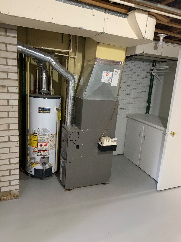 Building Photo - 3641 Providence St