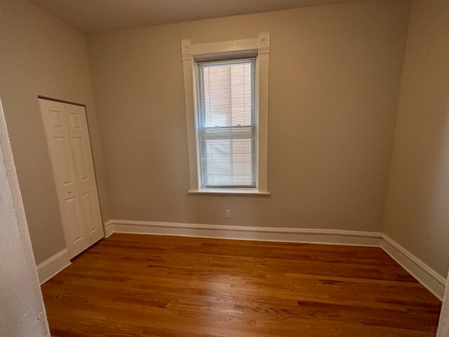 Building Photo - 1746 W Beach Ave