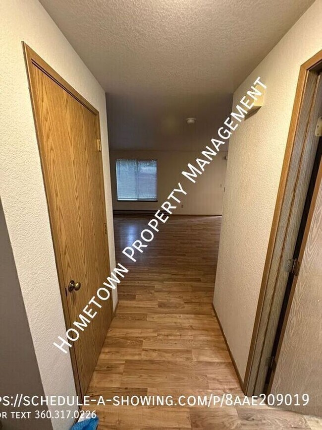 Building Photo - 1606 Sulky Dr SE