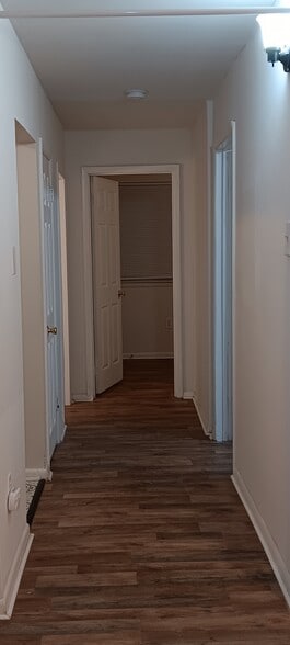 Building Photo - 225 Station Ave