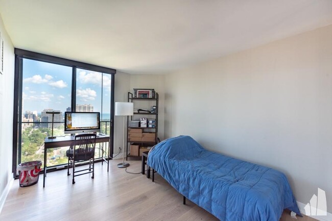 Building Photo - 2 bedroom in Chicago IL 60614