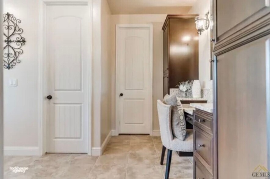 Building Photo - 14728 Plumeria Ct
