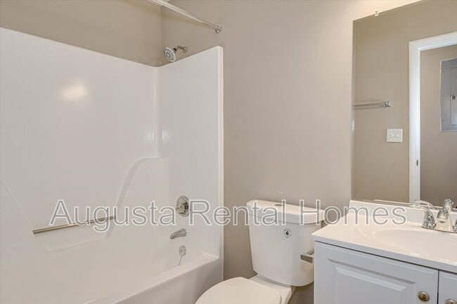 Building Photo - 3405 Princess Ct