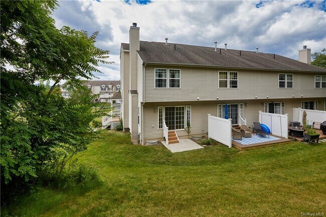 Building Photo - 2402 Rockledge Ct