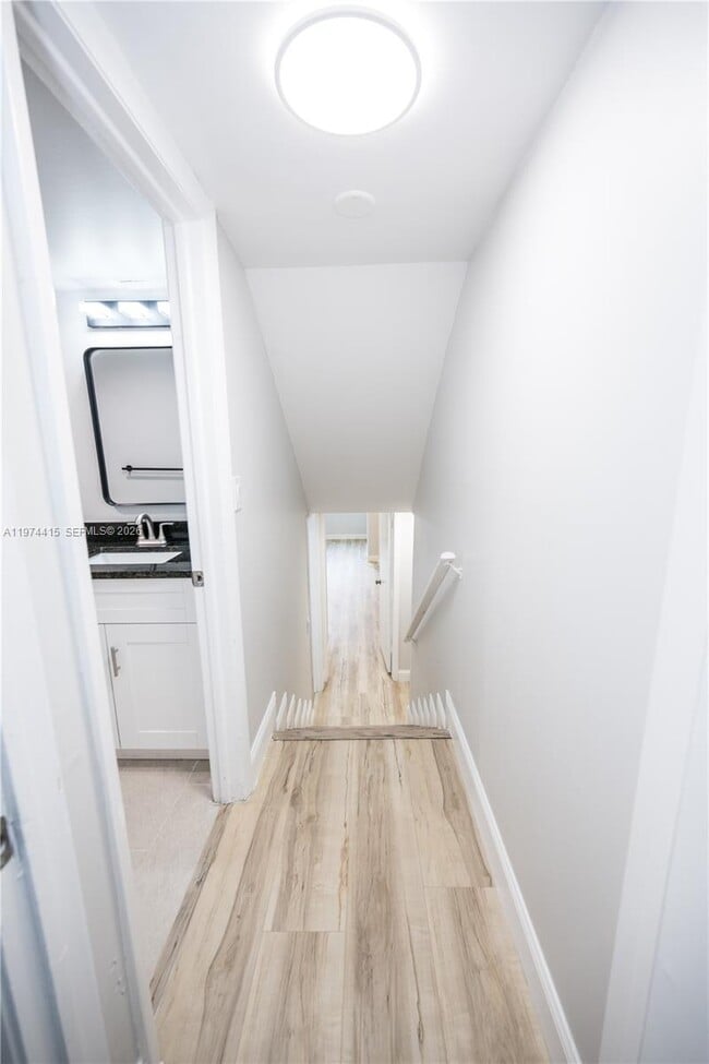 Building Photo - 755 Dotterel Rd