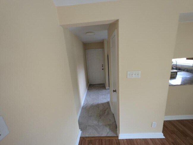 Building Photo - 14504 Waddesdon Bluff