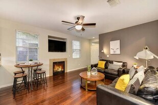 Building Photo - 205 Dragonfly Cir
