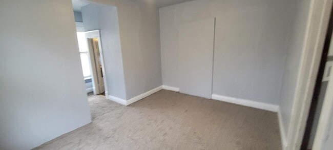 Building Photo - 20 N Willow St