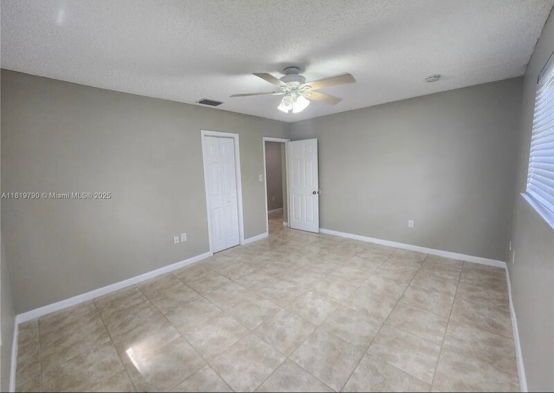 Building Photo - 1806 SW 97th Ave