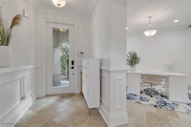 Building Photo - 10213 S Silver Palm Dr