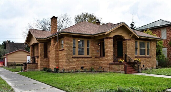 Building Photo - 4501 Avenue N 1/2 Rear