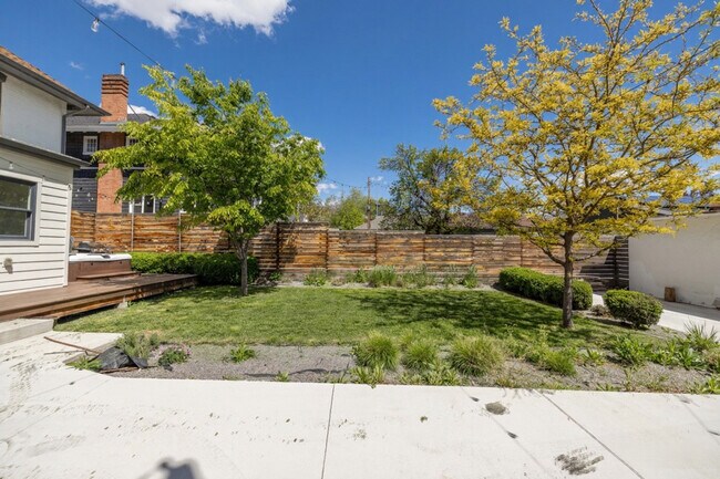 Building Photo - 630 E 300 S