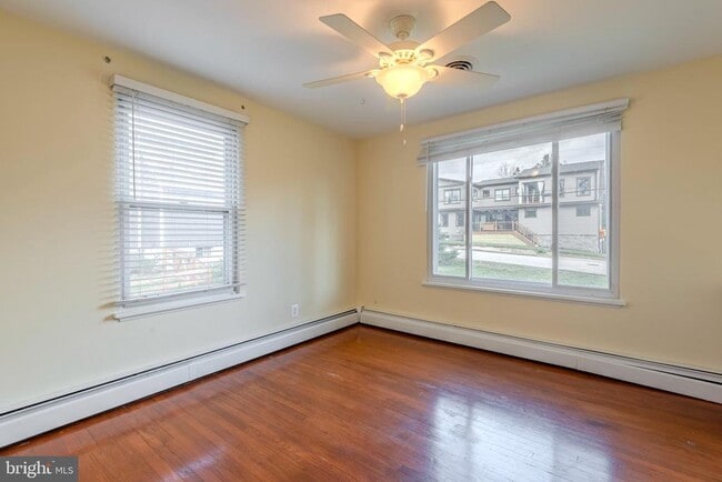 Building Photo - 871 Highland Ave