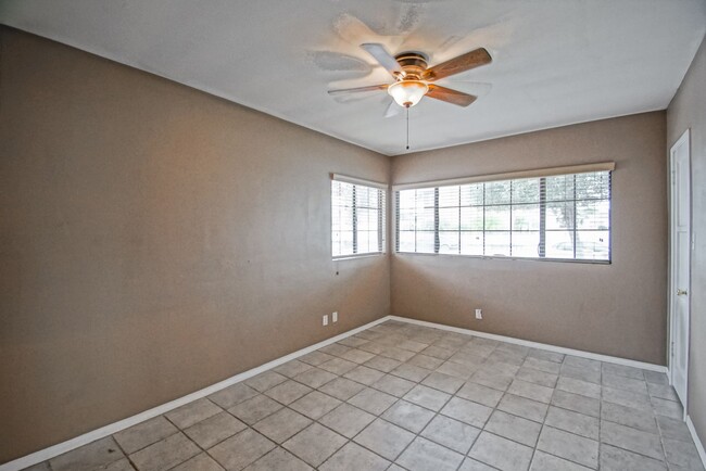 Building Photo - PARTIALLY REMODELED, SPACIOUS & BRIGHT, 4B...