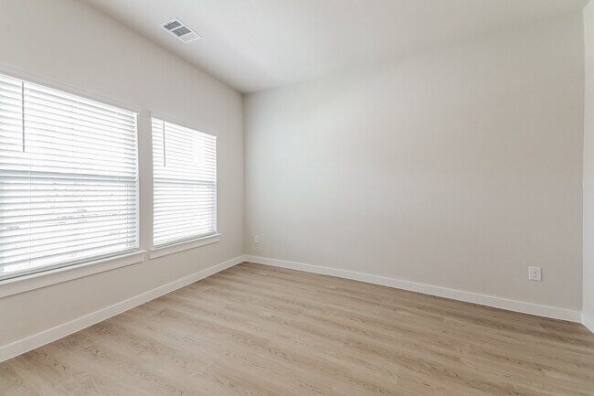 Building Photo - Brand New 2025 Build in Sherman | 3BR/2BA with 2-Car Garage